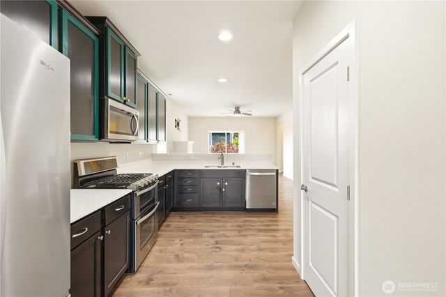 3245 Loch Ness Loop, Mount Vernon, WA 98273