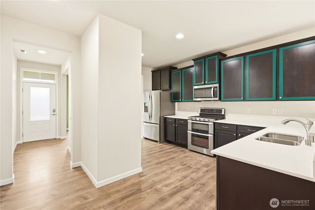 3245 Loch Ness Loop, Mount Vernon, WA 98273