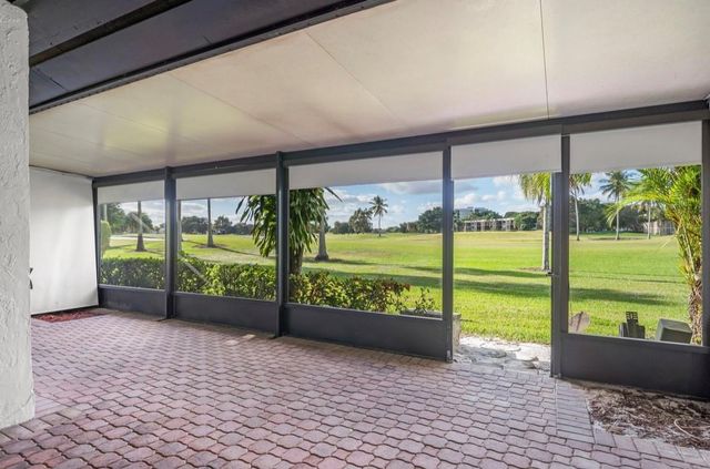 370 Fairway Circle 13, Weston, FL 33326