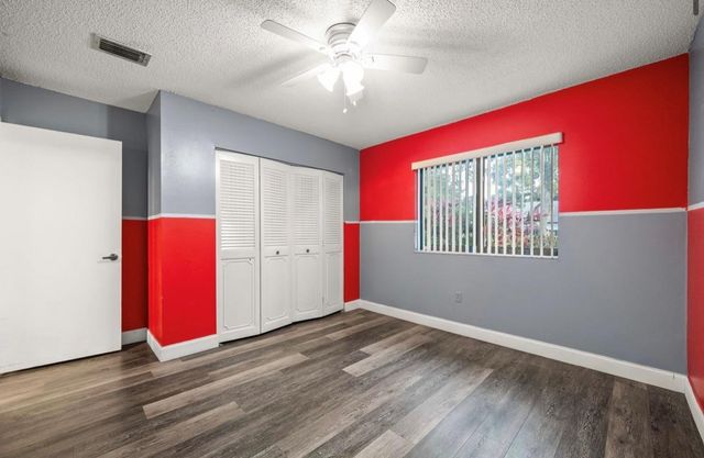 370 Fairway Circle 13, Weston, FL 33326