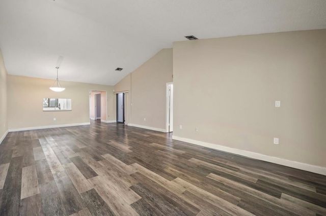 370 Fairway Circle 13, Weston, FL 33326