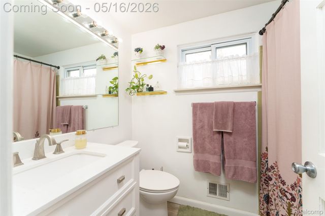 1821 Sheffield Drive, Superior Charter Township, MI 48198