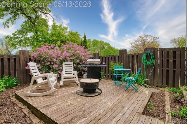 1821 Sheffield Drive, Superior Charter Township, MI 48198
