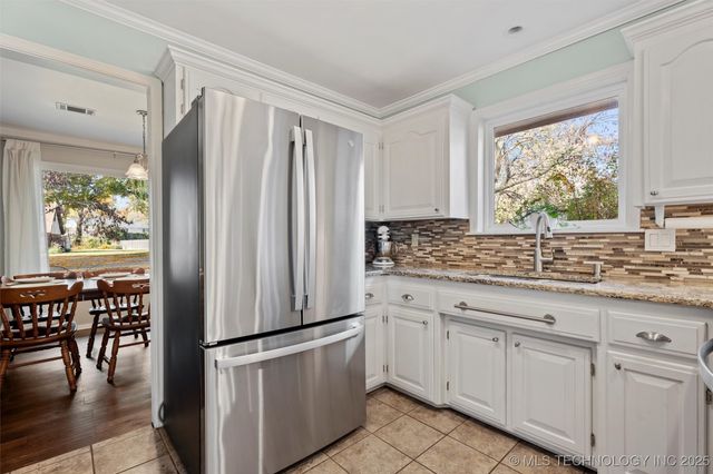 1800 Harned Drive, Bartlesville, OK 74006