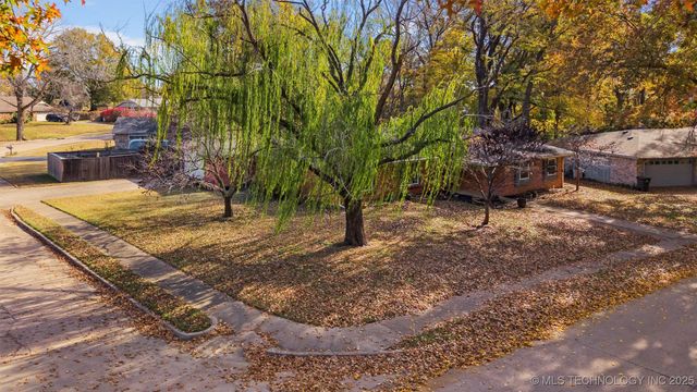 1800 Harned Drive, Bartlesville, OK 74006