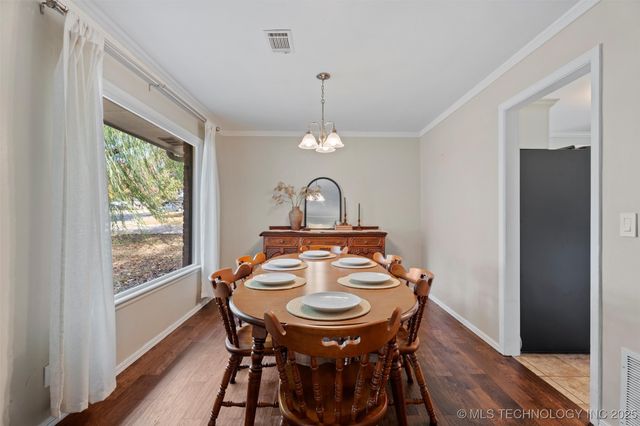 1800 Harned Drive, Bartlesville, OK 74006