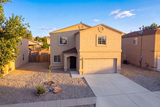 727 Avanti Street SW, Albuquerque, NM 87121