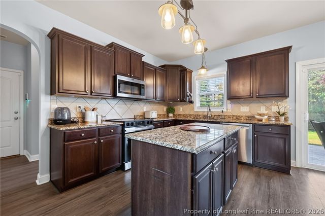 3601 Castlefield Lane, Fayetteville, NC 28306