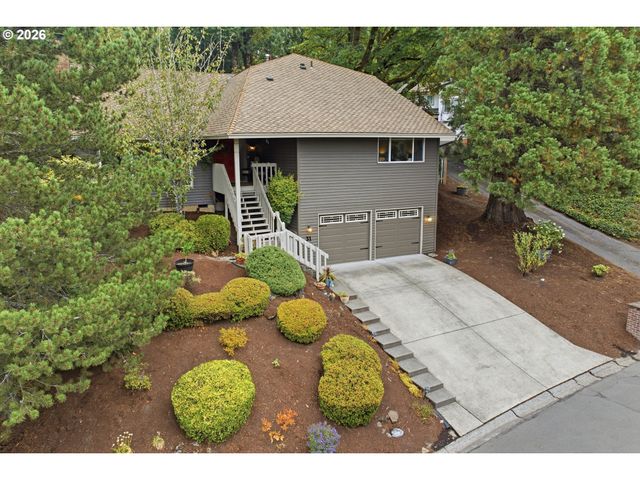 31 DA VINCI St, Lake Oswego, OR 97035