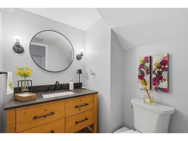 31 DA VINCI St, Lake Oswego, OR 97035