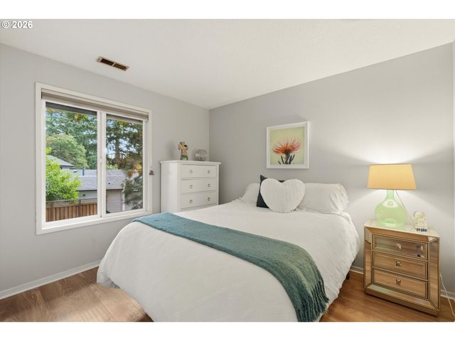 31 DA VINCI St, Lake Oswego, OR 97035