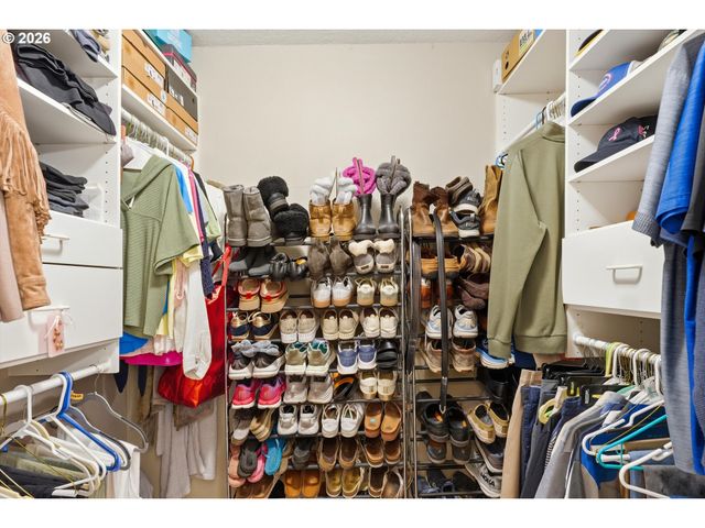 31 DA VINCI St, Lake Oswego, OR 97035