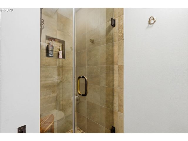 31 DA VINCI St, Lake Oswego, OR 97035