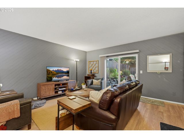 31 DA VINCI St, Lake Oswego, OR 97035