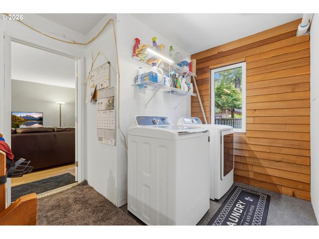 31 DA VINCI St, Lake Oswego, OR 97035