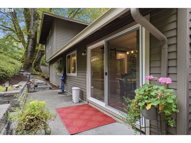 31 DA VINCI St, Lake Oswego, OR 97035