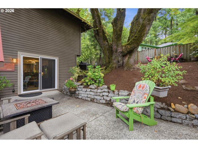 31 DA VINCI St, Lake Oswego, OR 97035