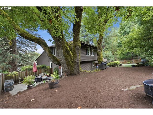 31 DA VINCI St, Lake Oswego, OR 97035