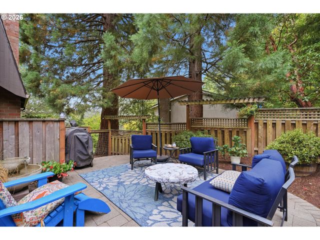 31 DA VINCI St, Lake Oswego, OR 97035