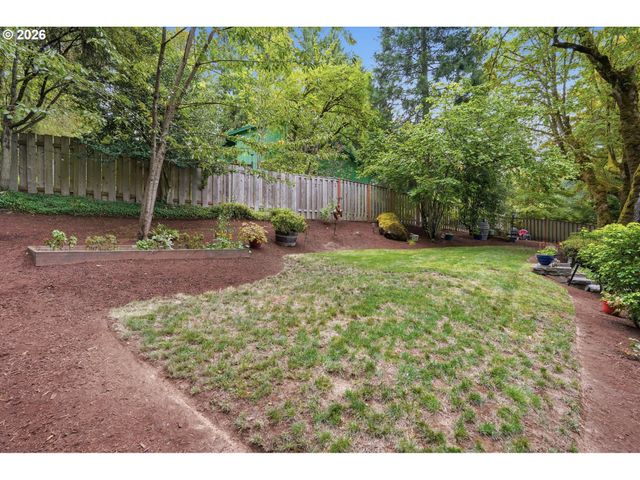 31 DA VINCI St, Lake Oswego, OR 97035