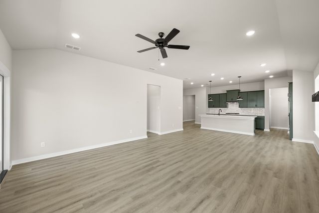 746 Grand Dale Drive, Lavon, TX 75166