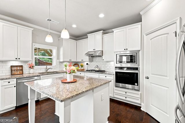 6715 Rambling Vale, Cumming, GA 30028
