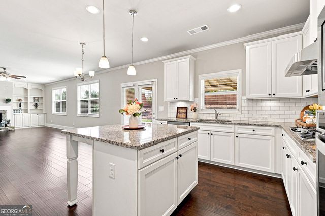 6715 Rambling Vale, Cumming, GA 30028