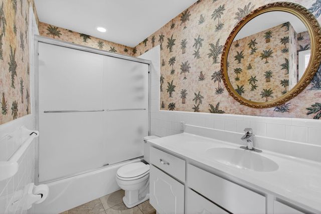 478 Tequesta Drive 205, Tequesta, FL 33469