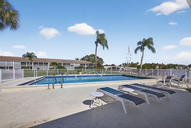 478 Tequesta Drive 205, Tequesta, FL 33469