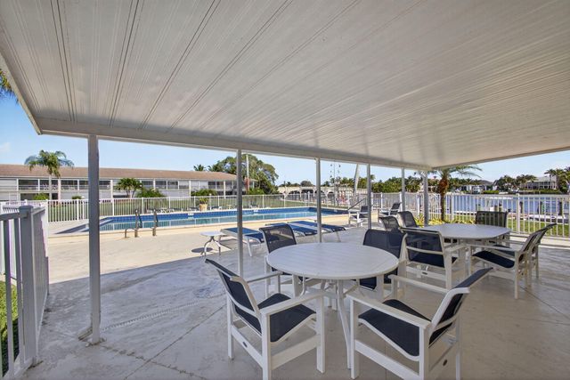 478 Tequesta Drive 205, Tequesta, FL 33469