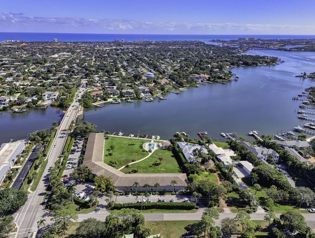 478 Tequesta Drive 205, Tequesta, FL 33469