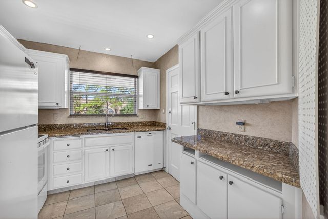 478 Tequesta Drive 205, Tequesta, FL 33469