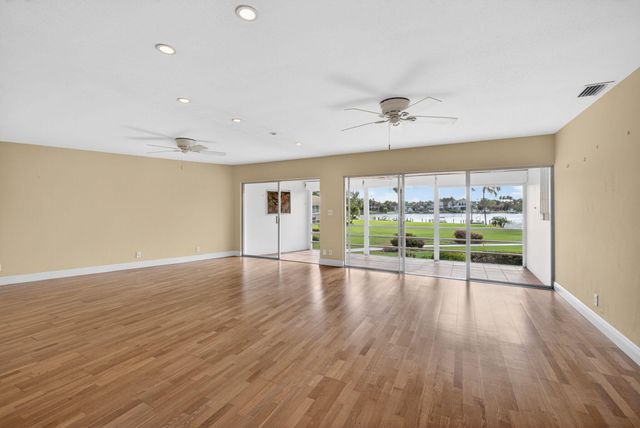 478 Tequesta Drive 205, Tequesta, FL 33469