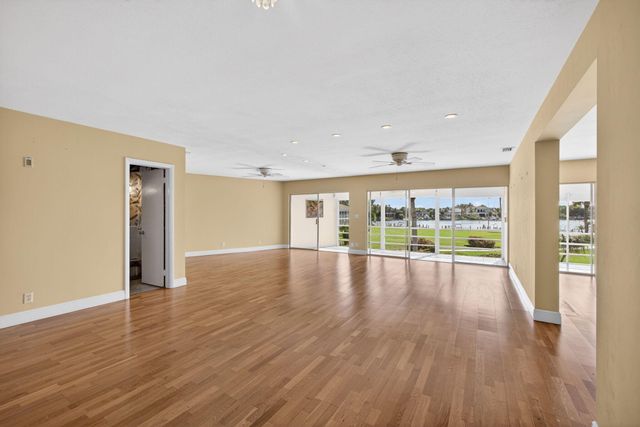 478 Tequesta Drive 205, Tequesta, FL 33469