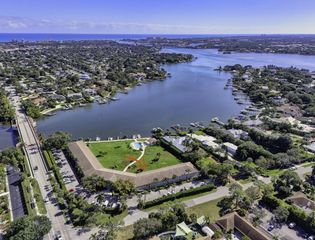 478 Tequesta Drive 205, Tequesta, FL 33469