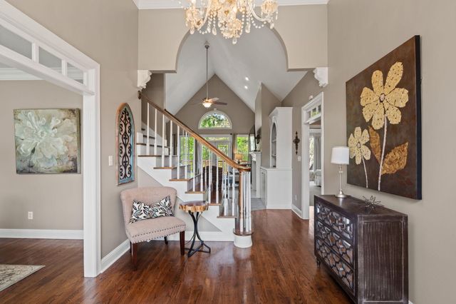 373 Bridgewater Drive, Mcdonald, TN 37353