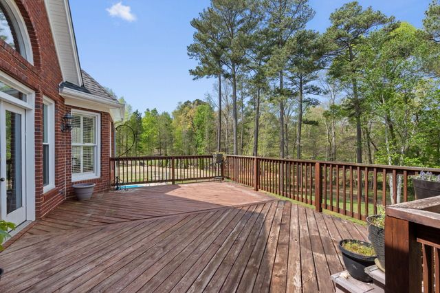 373 Bridgewater Drive, Mcdonald, TN 37353