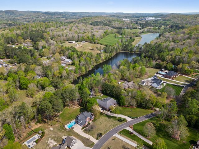 373 Bridgewater Drive, Mcdonald, TN 37353