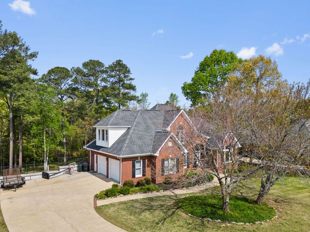 373 Bridgewater Drive, Mcdonald, TN 37353