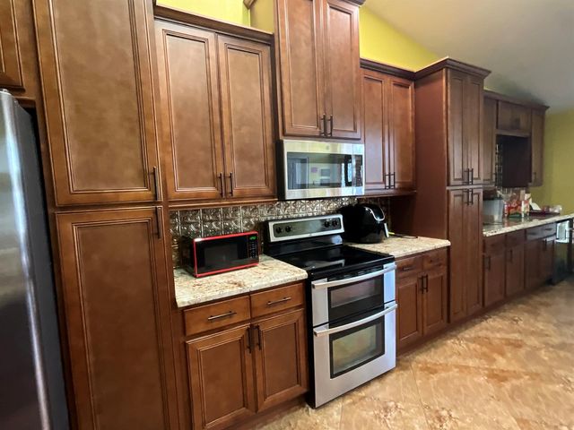 315 SW Dwight Avenue, Port St. Lucie, FL 34983