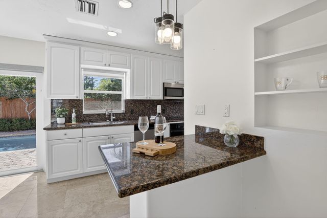 2808 NE 22nd Street, Fort Lauderdale, FL 33305