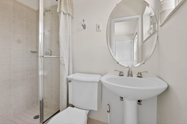 2808 NE 22nd Street, Fort Lauderdale, FL 33305