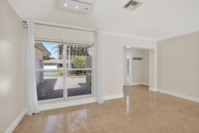 2808 NE 22nd Street, Fort Lauderdale, FL 33305