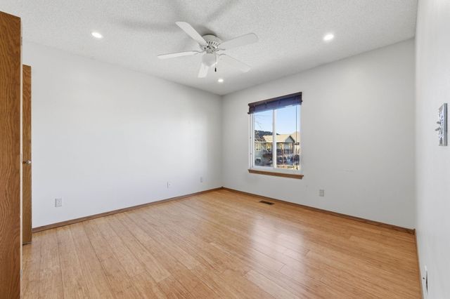 2637 N Shefford St, Wichita, KS 67205