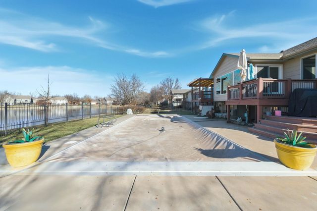 2637 N Shefford St, Wichita, KS 67205