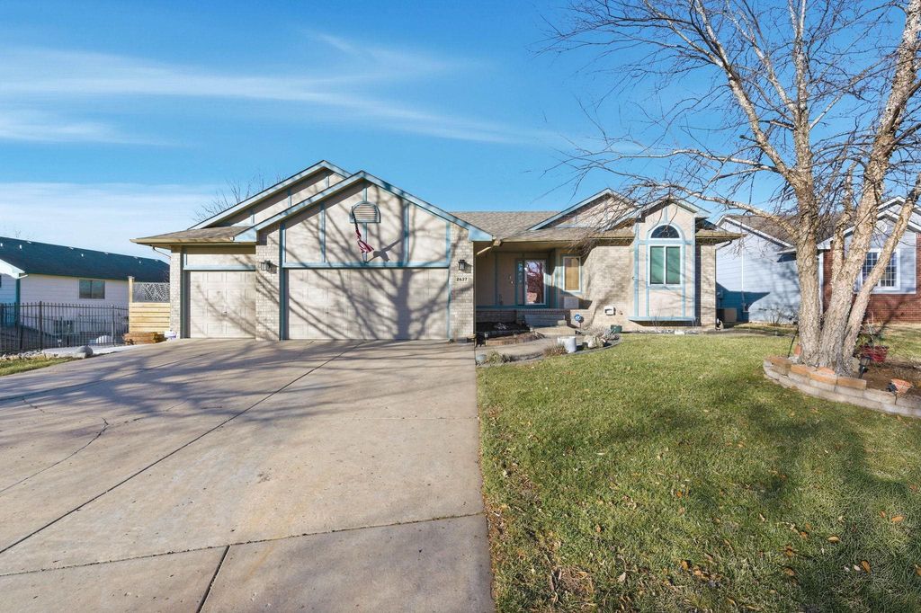 2637 N Shefford St, Wichita, KS 67205
