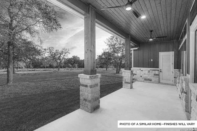1009 Wild Flower, Floresville, TX 78114