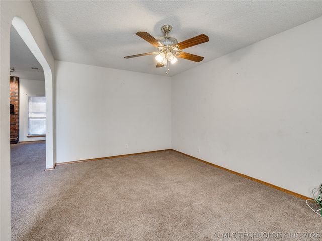 13761 S Nyssa Court, Glenpool, OK 74033