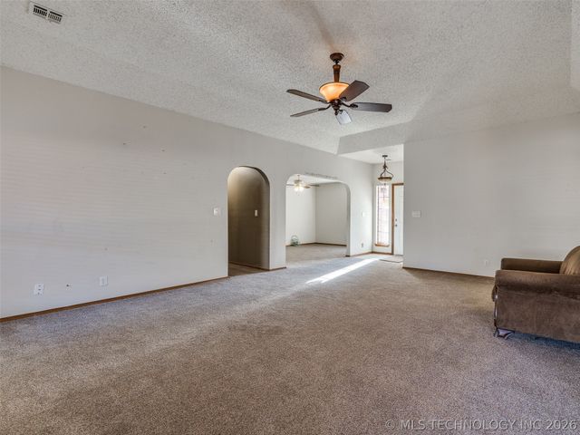 13761 S Nyssa Court, Glenpool, OK 74033