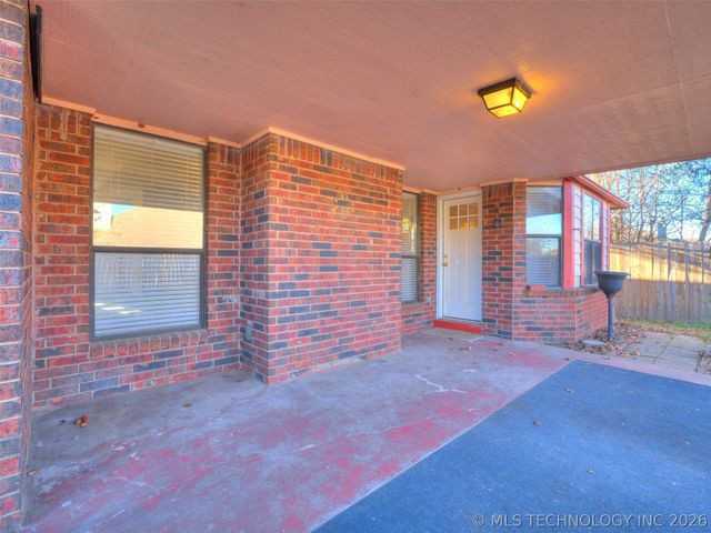 13761 S Nyssa Court, Glenpool, OK 74033